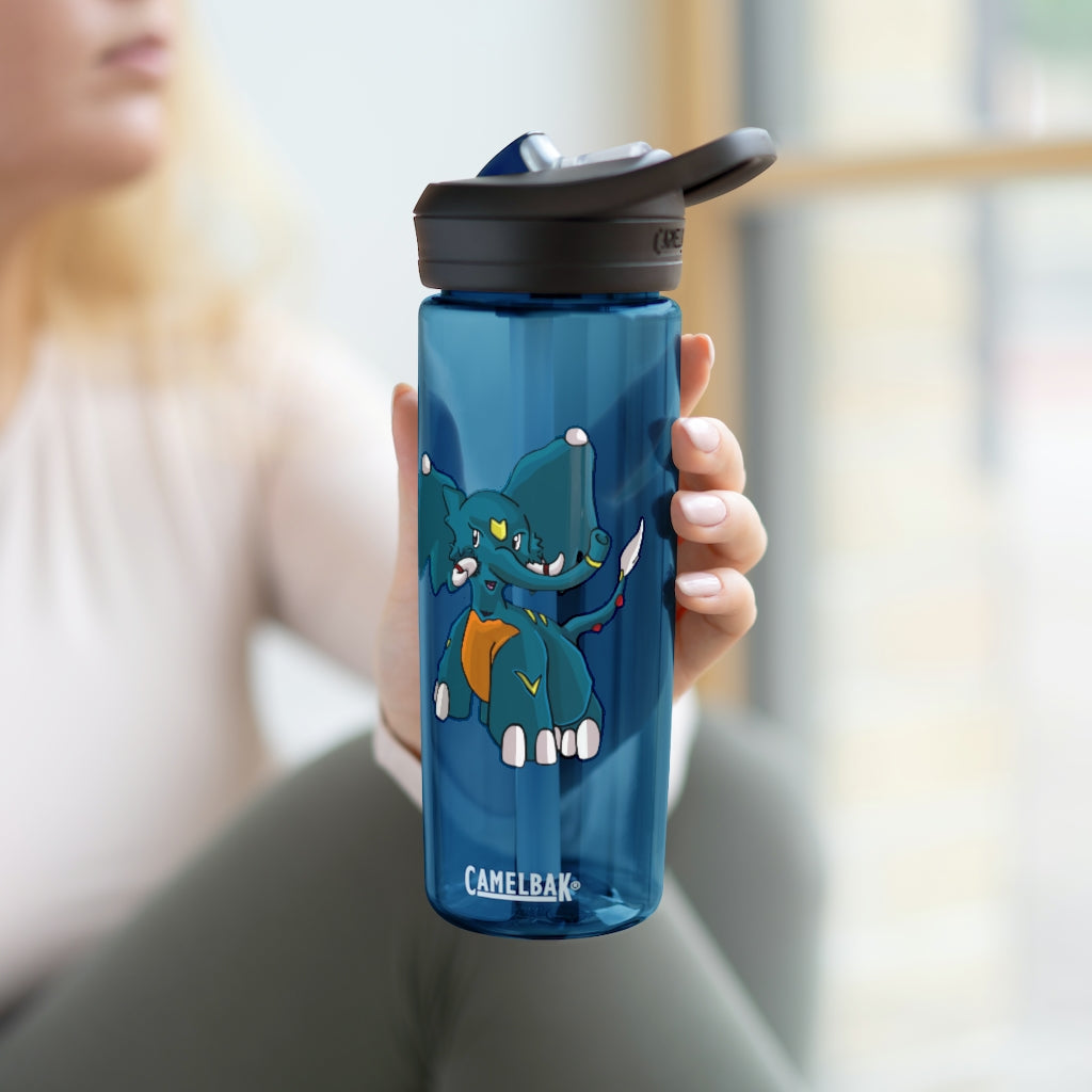 Tuskhann CamelBak Eddy® Water Bottle in 20oz and 25oz sizes, showcasing its durable Tritan™ material and spill-proof design.